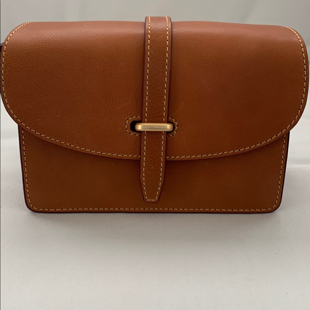 NWT - Dooney & Bourke Natural Leather Logo Patch Clutch/Crossbody - Picture 2 of 8